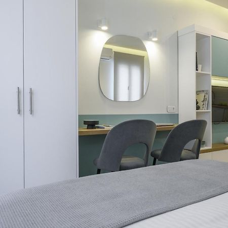 Τhe Half Root Suite In The Heart Of City Center Szaloniki Kültér fotó