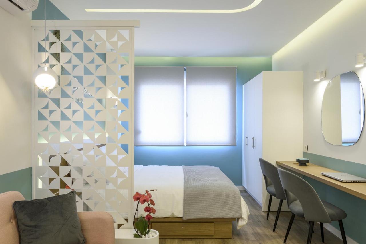 Τhe Half Root Suite In The Heart Of City Center Szaloniki Kültér fotó