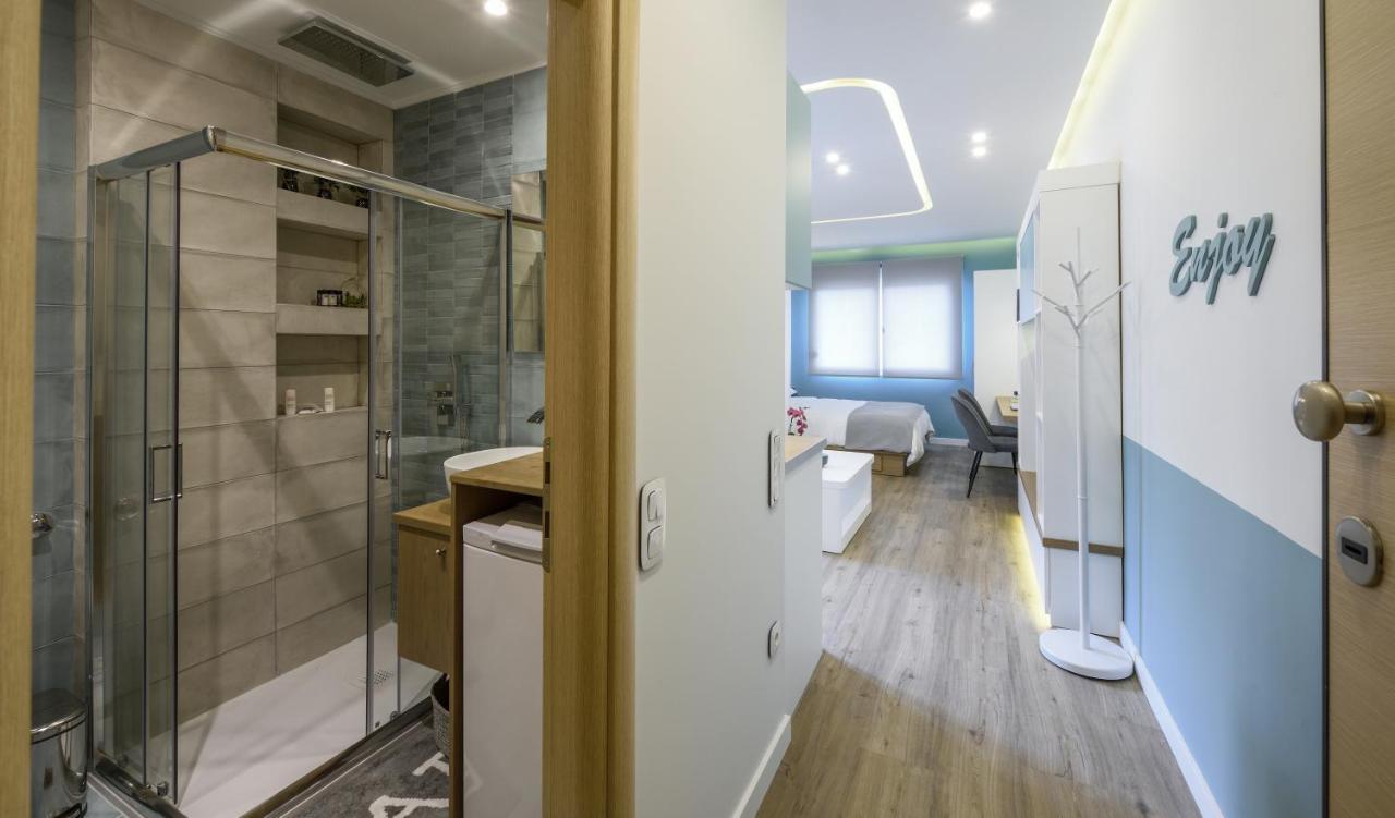 Τhe Half Root Suite In The Heart Of City Center Szaloniki Kültér fotó