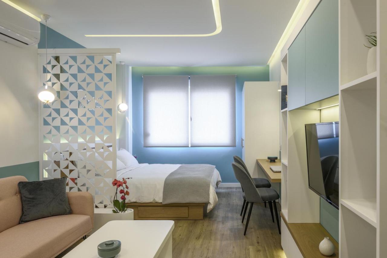 Τhe Half Root Suite In The Heart Of City Center Szaloniki Kültér fotó